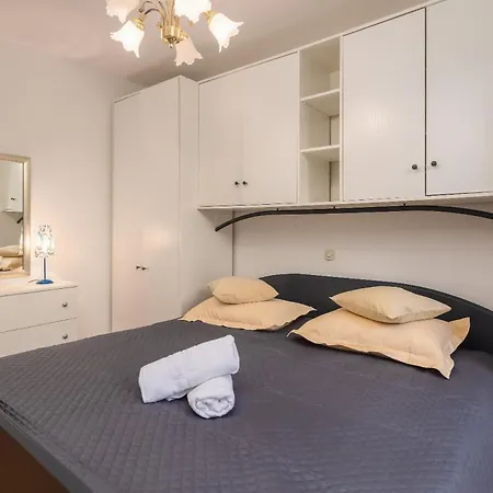 Apartment Adria Philipe *