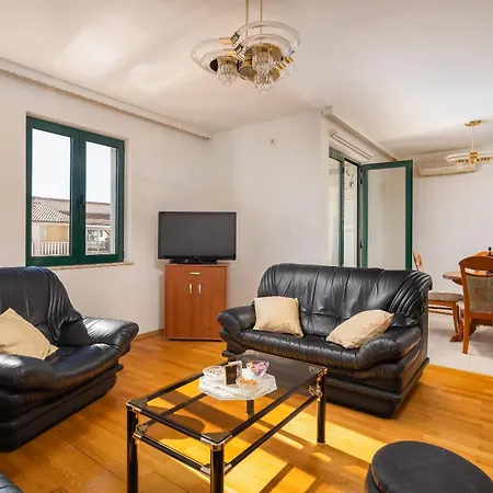 Adria Philipe Apartman
